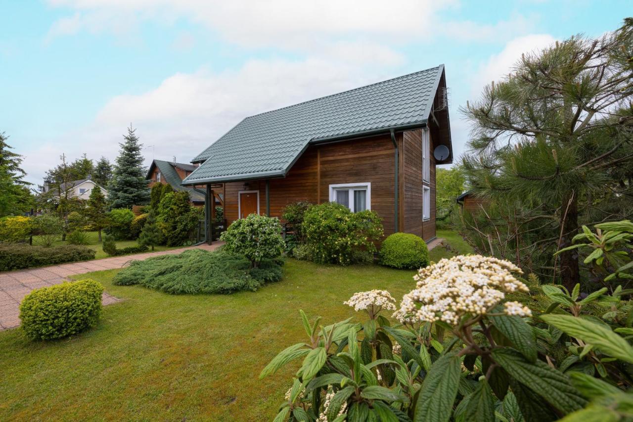 Family Vacation House With Garden & Parking By Noclegi Renters Zastan Exterior foto