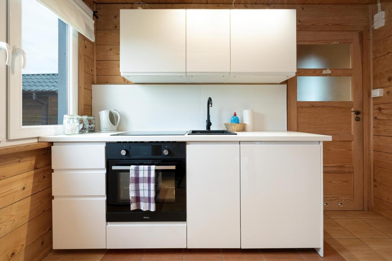 Family Vacation House With Garden & Parking By Noclegi Renters Zastan Exterior foto